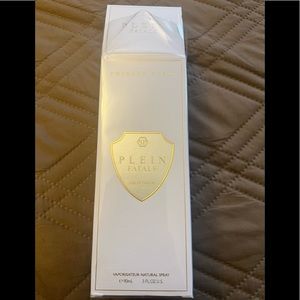 Philipp Plein Fatale Empty box 3 Fl Oz -90ml. No perfume included. Box only